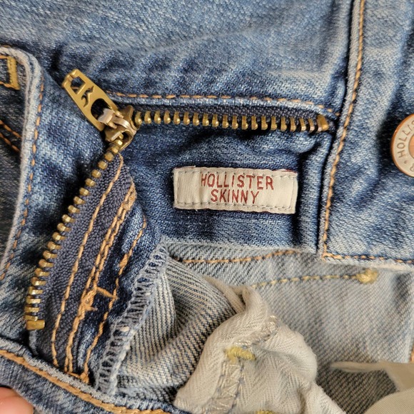 Hollister Destroyed/Distressed Skinny Jeans - Picture 8 of 10